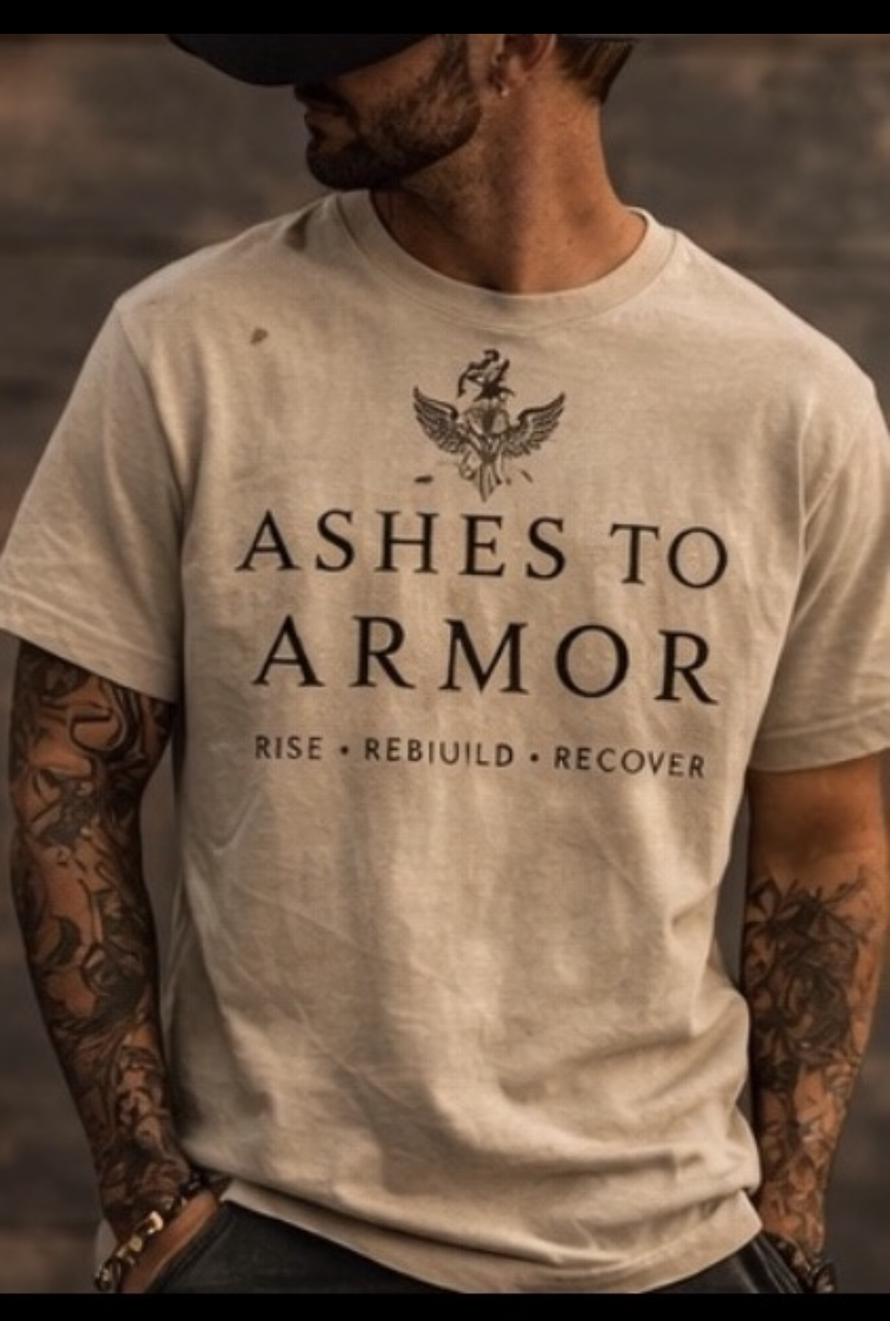 CLASSIC STATEMENT TEE (SAND)